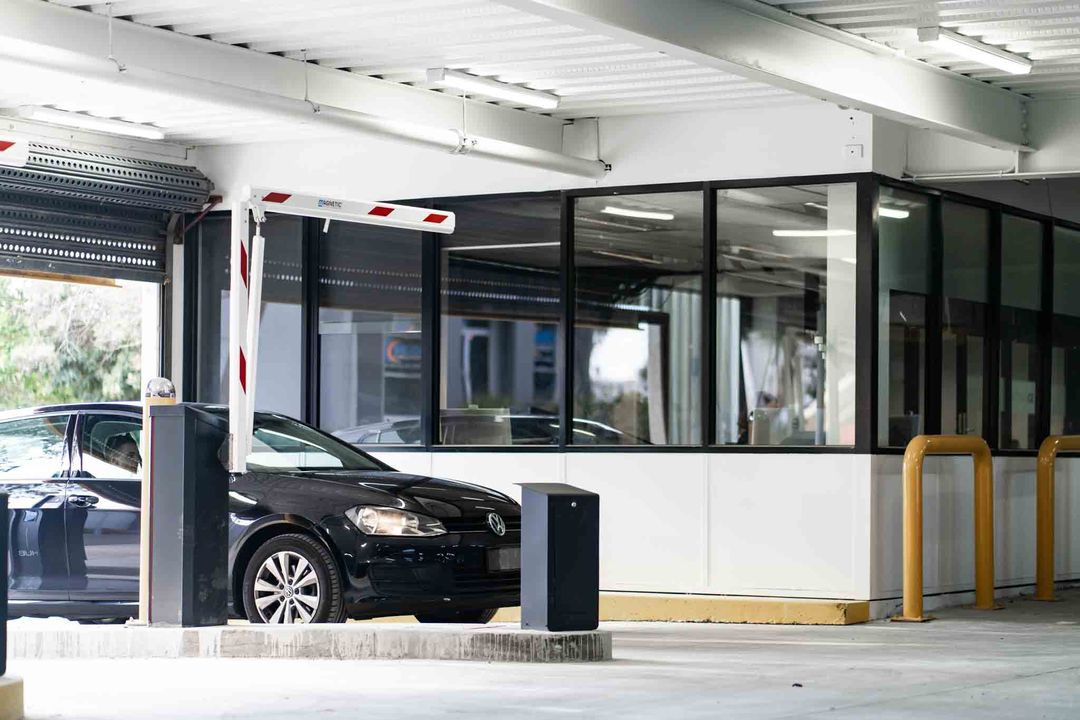 Value Car Park Melbourne Airport www.skyparkm.com.au